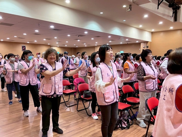全體志工參與動健康活動
