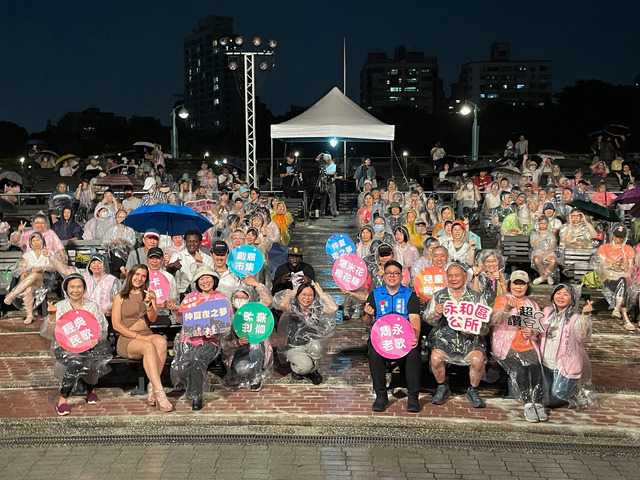 圖片29 7/19世界音樂之夜貴賓大合照